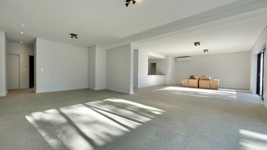 3 Bedroom Property for Sale in Stuarts Hill Western Cape